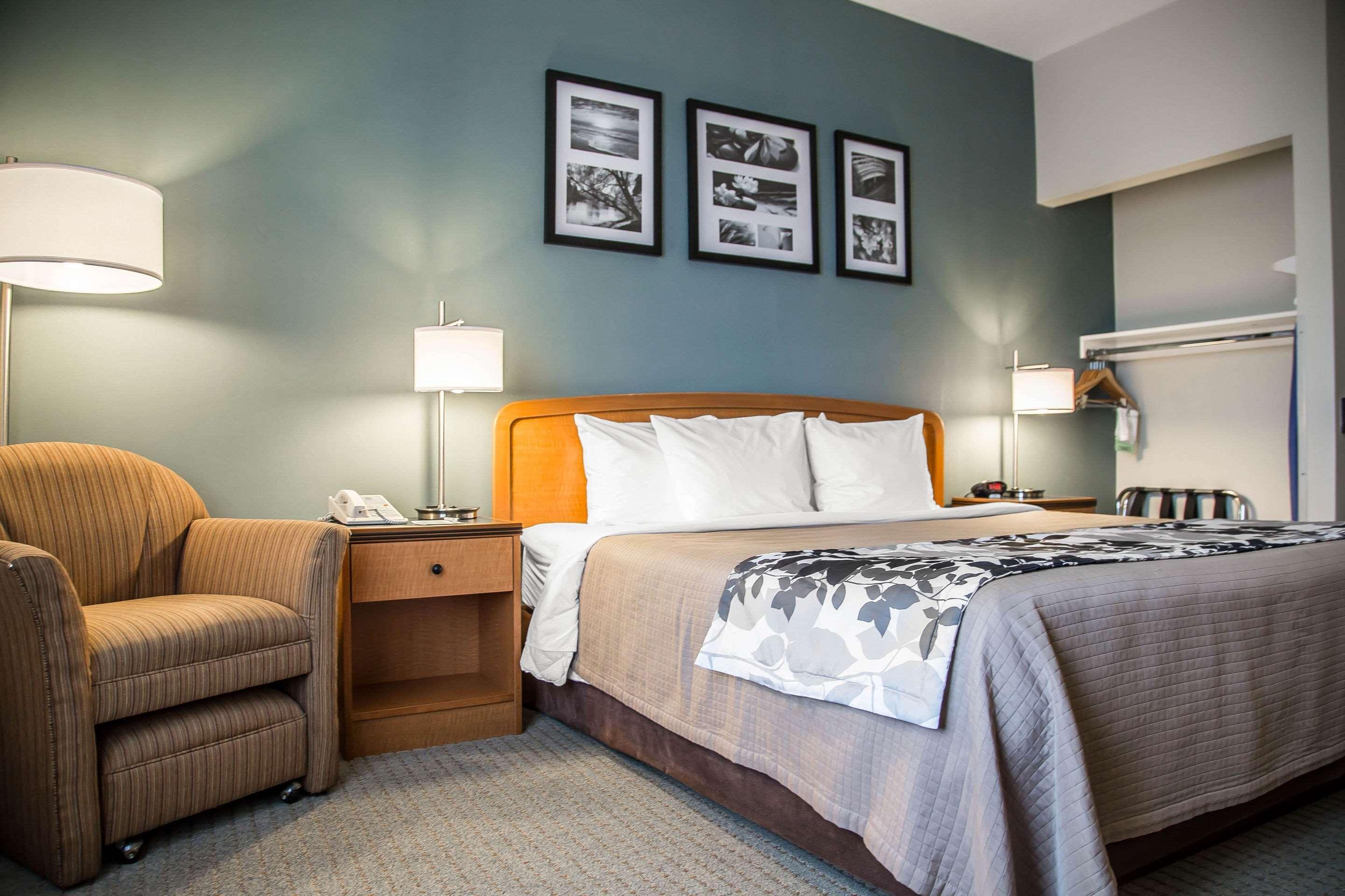 Sleep Inn & Suites Davenport - Quad Cities Eksteriør billede